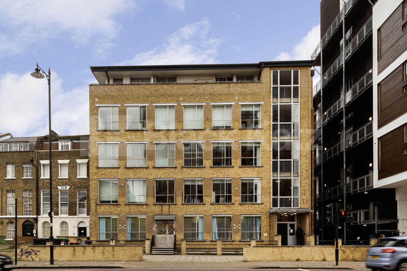 Stunning newly refurbished one bedroom apartment with loft style features Ability Plaza - Kingsland Road, Dalston 